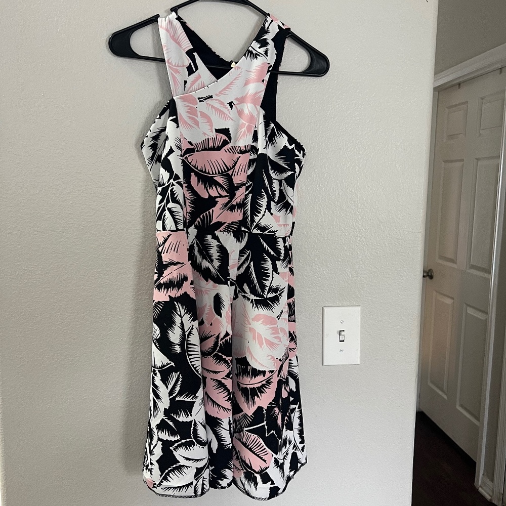 Express pink and black palm dress size 2
